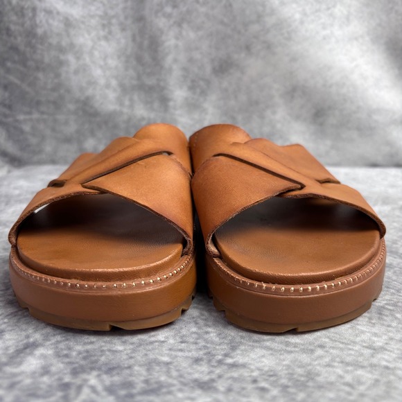 SOREL Women's Roaming Criss Cross Slide Sandal in Camel Brown Leather Size 7.5 - Picture 2 of 10